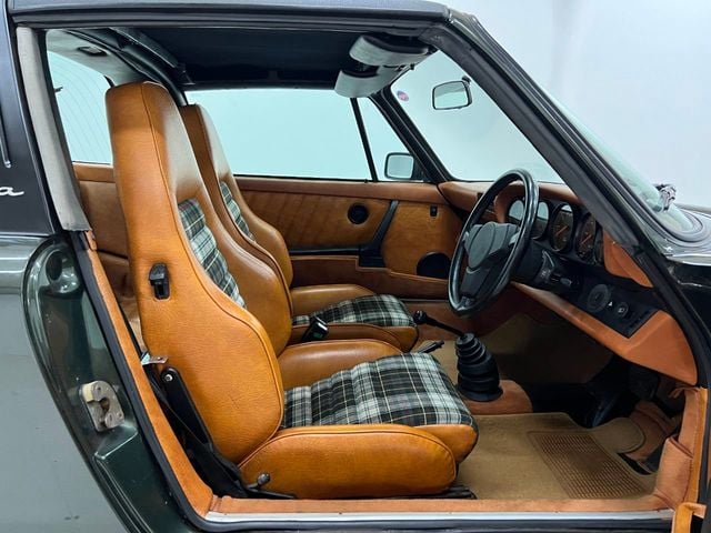 1979 Porsche 911 SC Targa RHD SPORTOMATIC  ONE OF ONE!!! - 21967993 - 46