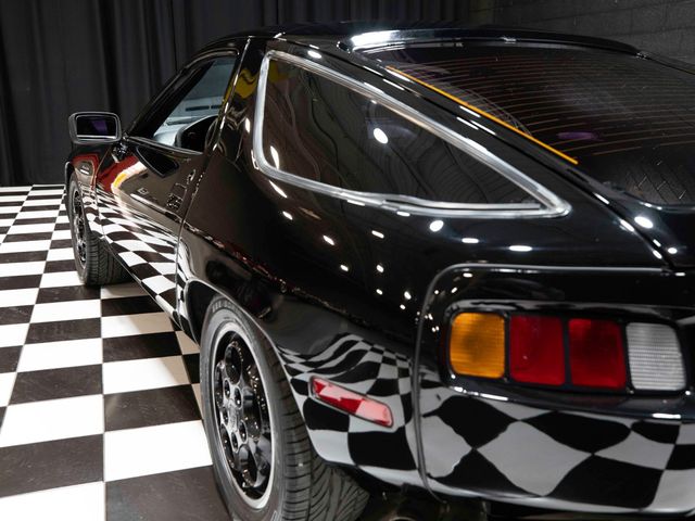 1979 Porsche 928 5 SPEED - FUN - NICE PAINT - 23056658 - 22