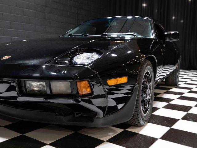 1979 Porsche 928 5 SPEED - FUN - NICE PAINT - 23056658 - 7