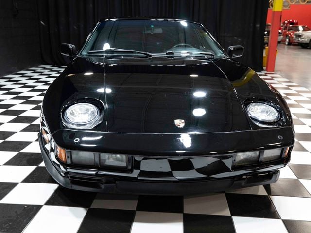1979 Porsche 928 5 SPEED - FUN - NICE PAINT - 23056658 - 8