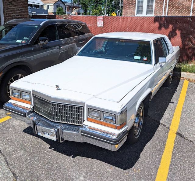 1980 Cadillac Coupe Deville For Sale - 21951364 - 9