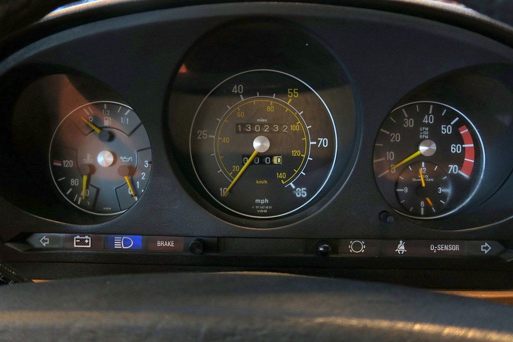 Mercedes-Benz SL photo 16
