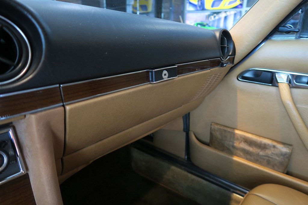 Mercedes-Benz SL photo 21