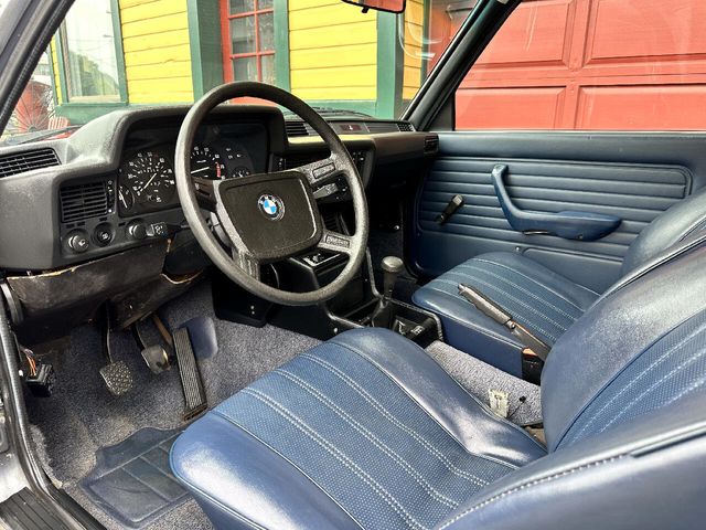 1981 BMW 3 Series 320i - 22003995 - 12