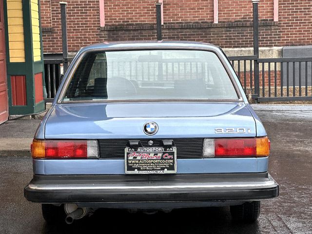 1981 BMW 3 Series 320i - 22003995 - 3