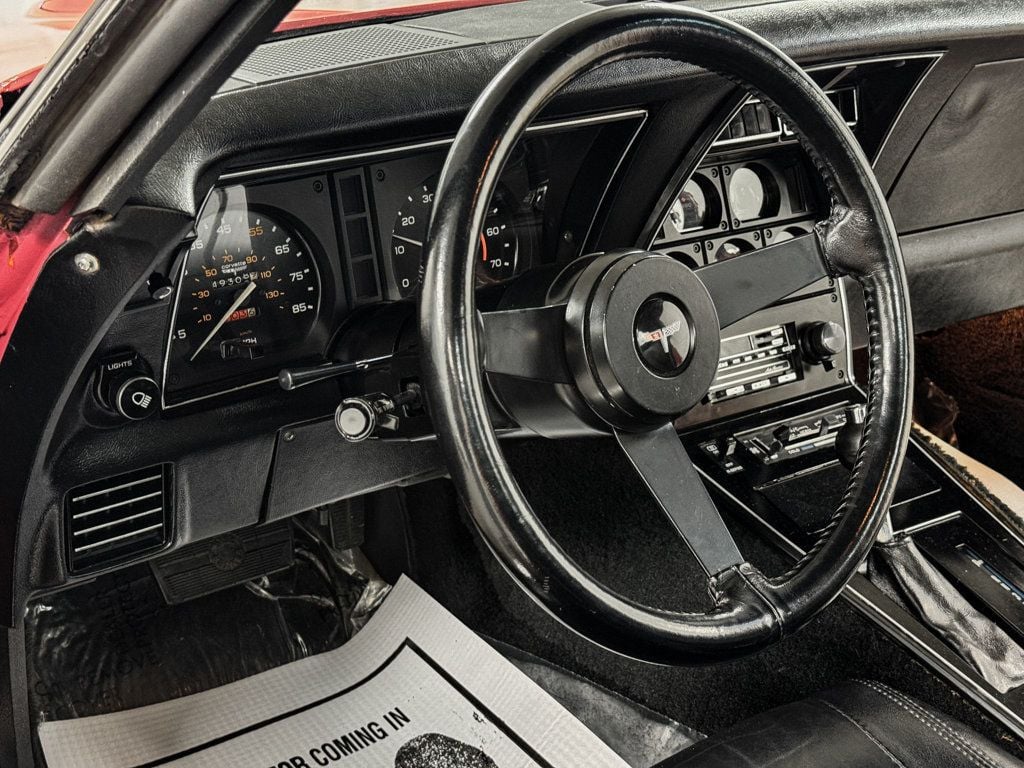 1981 Chevrolet Corvette  - 22937637 - 28