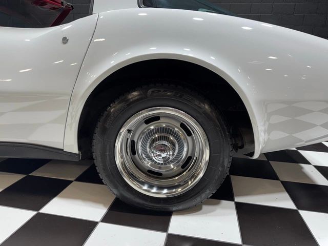 1981 Chevrolet Corvette Base 2dr Coupe - 22825323 - 25