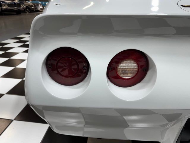 1981 Chevrolet Corvette Base 2dr Coupe - 22825323 - 28