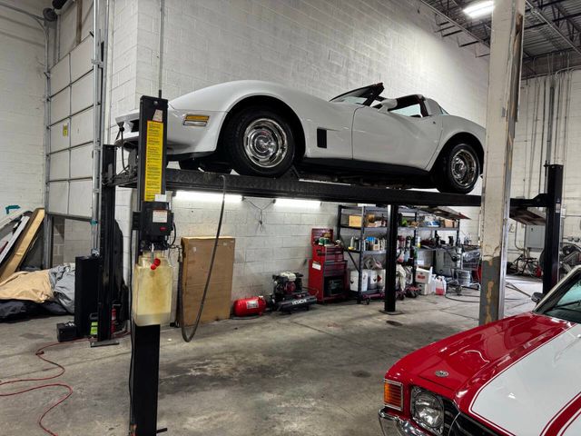 1981 Chevrolet Corvette Base 2dr Coupe - 22825323 - 71