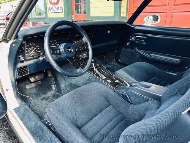 1981 Chevrolet Corvette Coupe - 22575344 - 11