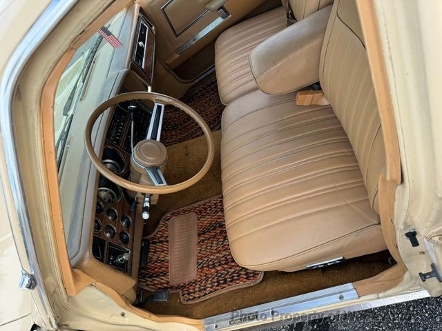 1981 Chrysler Lebaron Town & Country For Sale - 22889296 - 9