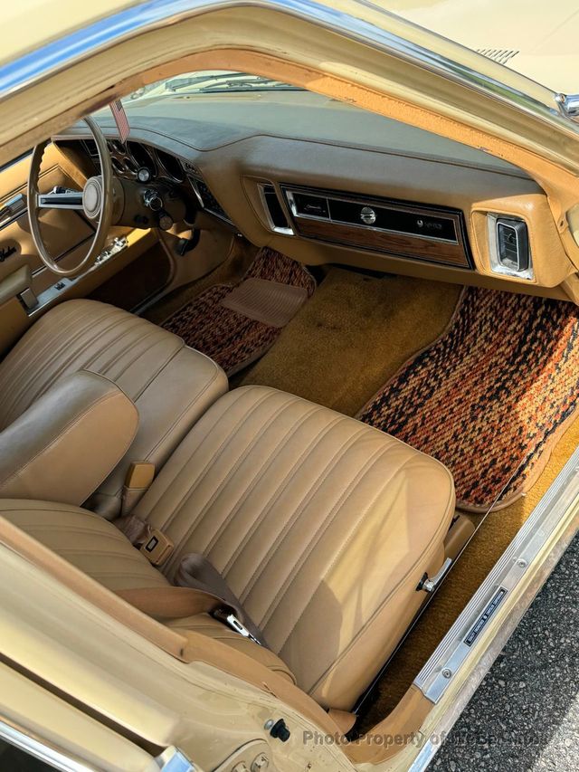 1981 Chrysler Lebaron Town & Country For Sale - 22889296 - 12