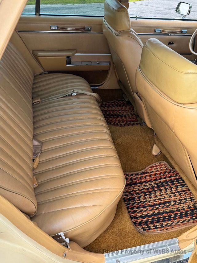 1981 Chrysler Lebaron Town & Country For Sale - 22889296 - 16