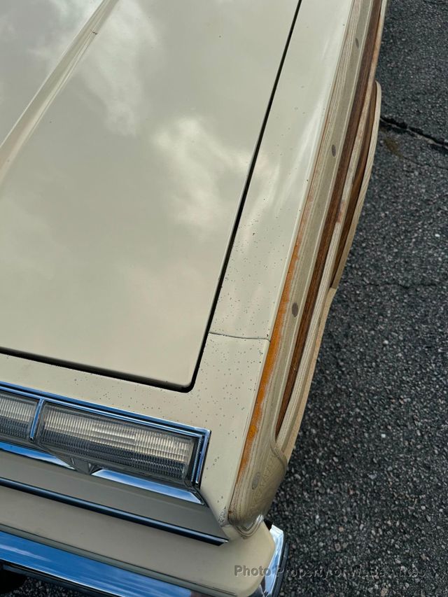 1981 Chrysler Lebaron Town & Country For Sale - 22889296 - 17