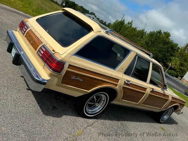 1981 Chrysler Lebaron Town & Country For Sale - 22889296 - 3