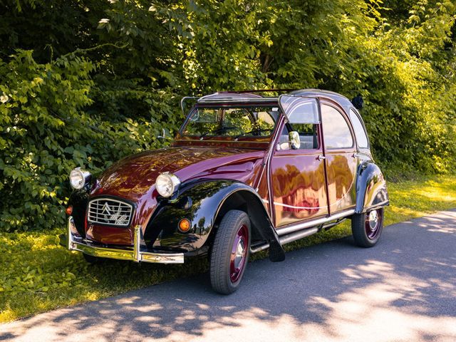 1981 Citroen 2CV Charleston Low Low Miles  Frame off Restoration - 22968131 - 18