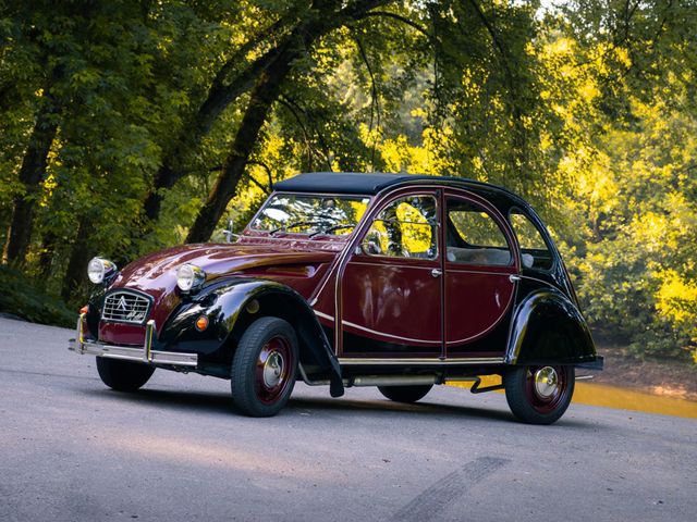 1981 Citroen 2CV Charleston Low Low Miles  Frame off Restoration - 22968131 - 5