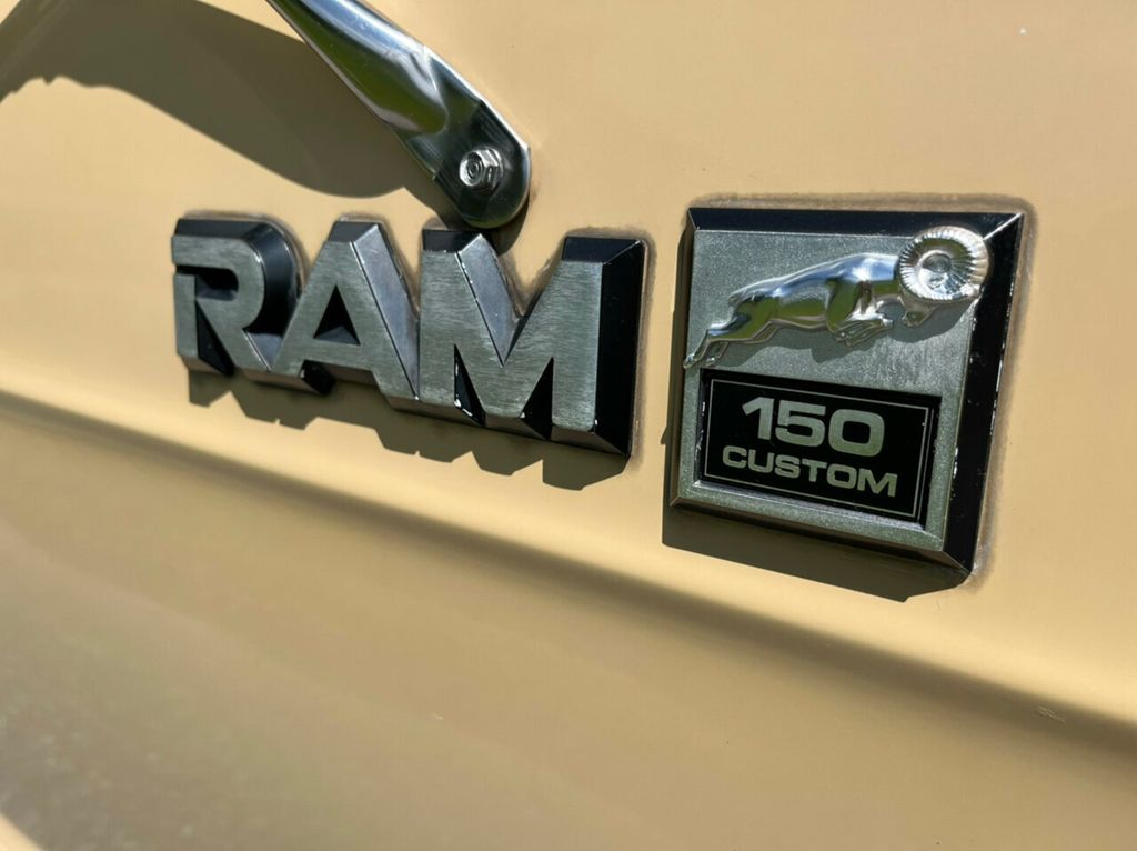 1981 Dodge Ram Van 4-speed manual transmission - 22025562 - 33