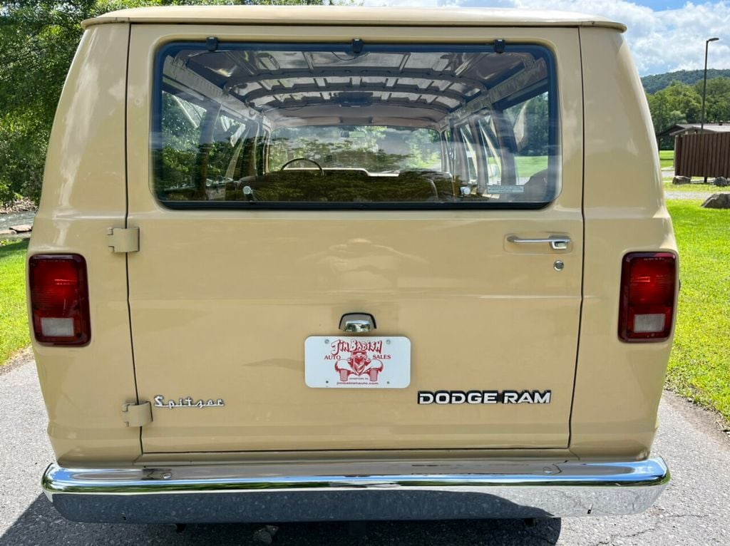 1981 Dodge Ram Van 4-speed manual transmission - 22025562 - 6