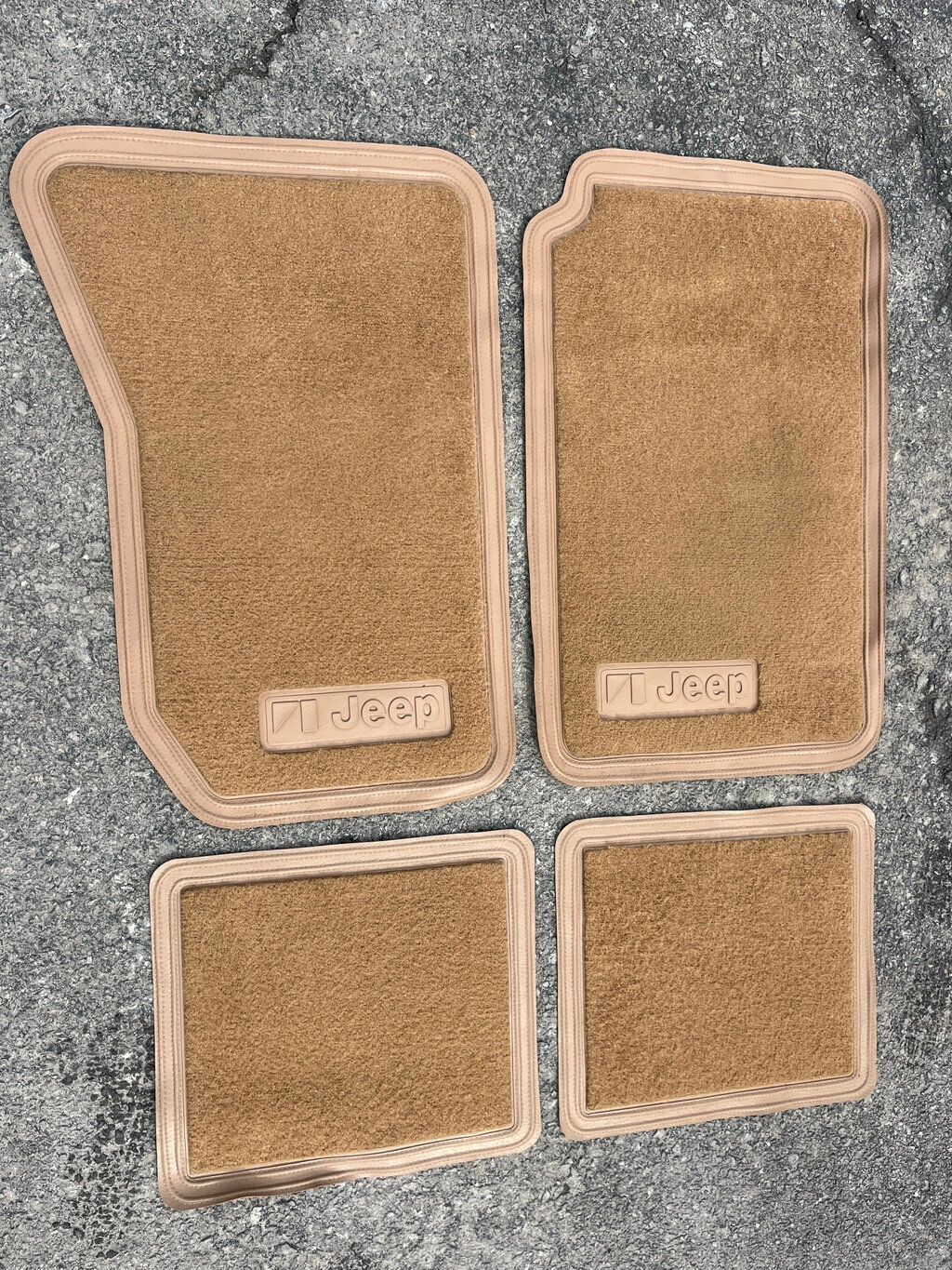 1981 Jeep Wagoneer Classic Old School Limited Waggy 4x4  - 22624587 - 10