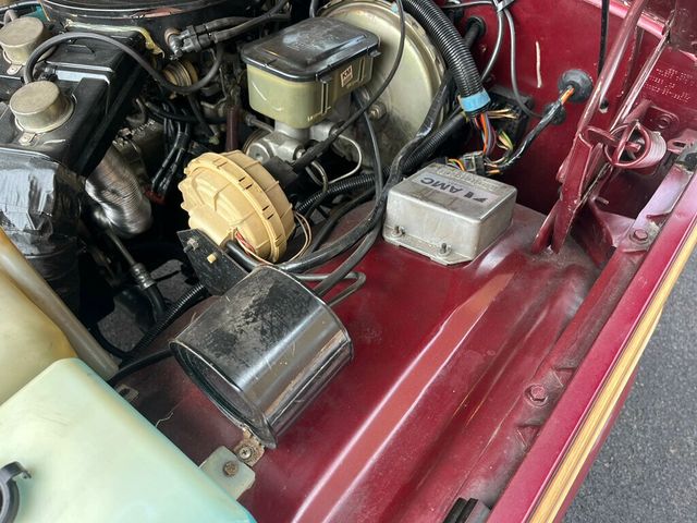 1981 Jeep Wagoneer Classic Old School Limited Waggy 4x4  - 22624587 - 20