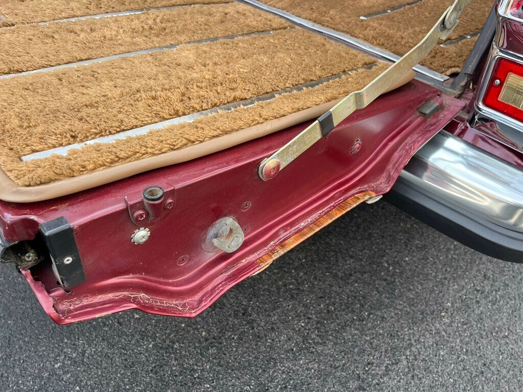 1981 Jeep Wagoneer Classic Old School Limited Waggy 4x4  - 22624587 - 27