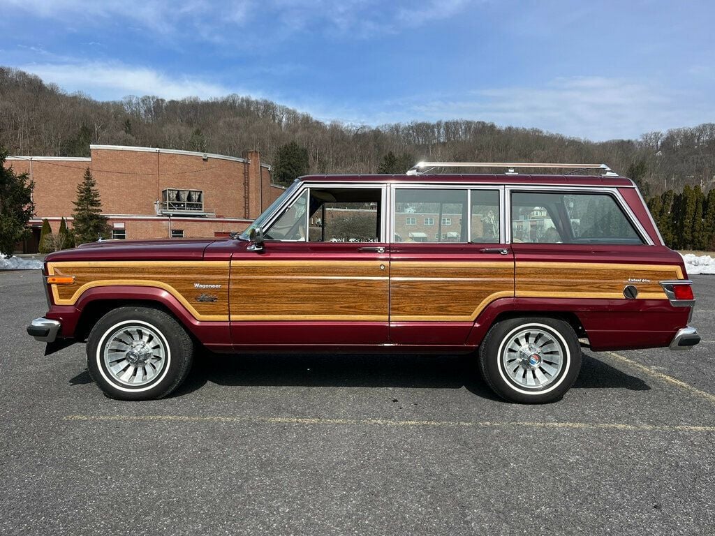 1981 Jeep Wagoneer Limited photo 3