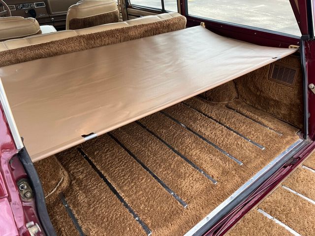 1981 Jeep Wagoneer Classic Old School Limited Waggy 4x4  - 22624587 - 29