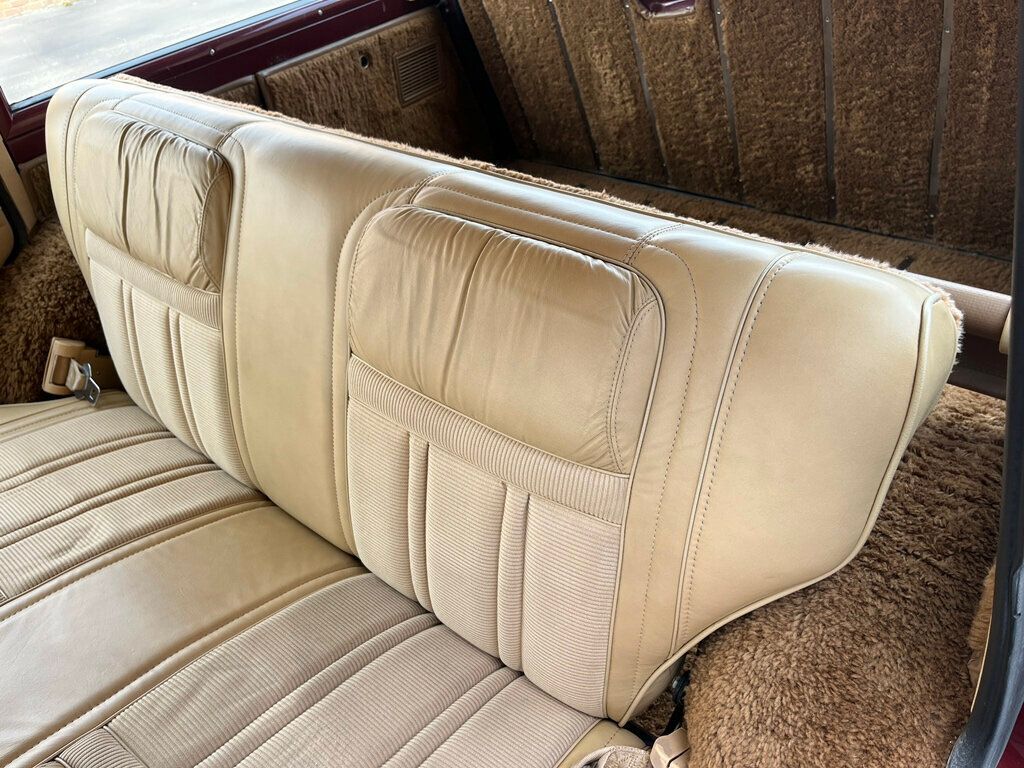 1981 Jeep Wagoneer Classic Old School Limited Waggy 4x4  - 22624587 - 37