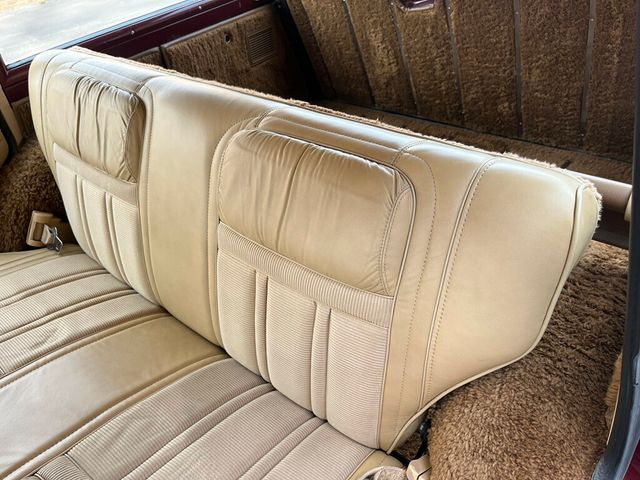 1981 Jeep Wagoneer Classic Old School Limited Waggy 4x4  - 22624587 - 37
