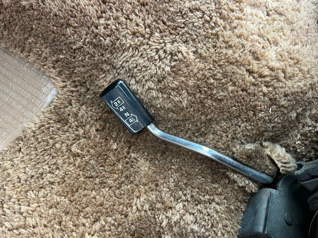 1981 Jeep Wagoneer Classic Old School Limited Waggy 4x4  - 22624587 - 59