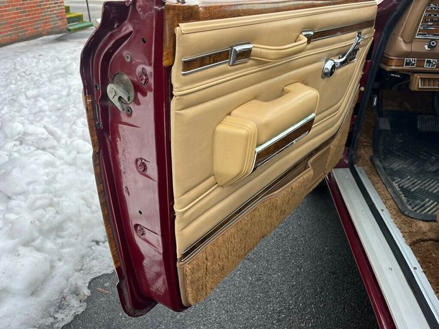 1981 Jeep Wagoneer Classic Old School Limited Waggy 4x4  - 22624587 - 65