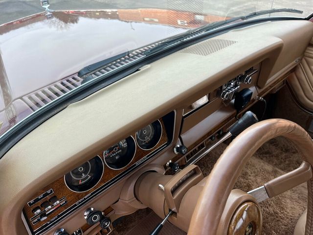 1981 Jeep Wagoneer Classic Old School Limited Waggy 4x4  - 22624587 - 66