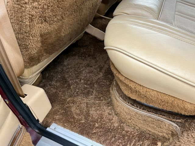 1981 Jeep Wagoneer Classic Old School Limited Waggy 4x4  - 22624587 - 68