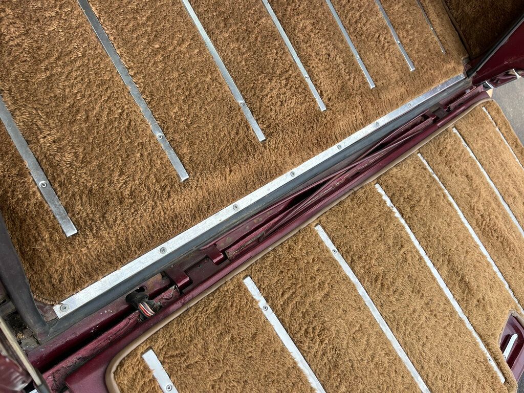 1981 Jeep Wagoneer Classic Old School Limited Waggy 4x4  - 22624587 - 70