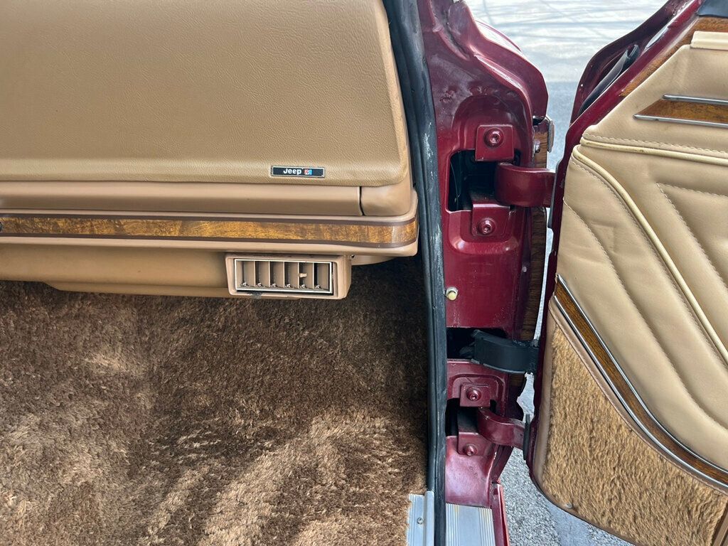 1981 Jeep Wagoneer Classic Old School Limited Waggy 4x4  - 22624587 - 79