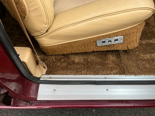 1981 Jeep Wagoneer Classic Old School Limited Waggy 4x4  - 22624587 - 81