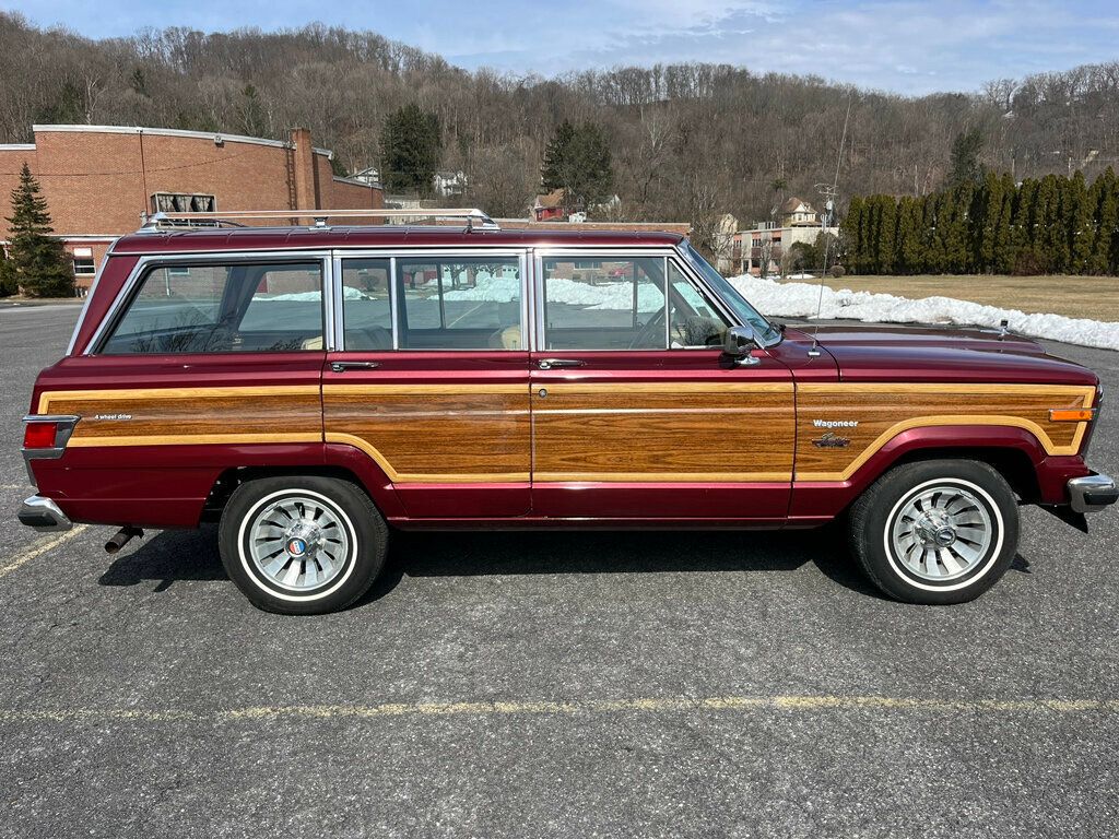 1981 Jeep Wagoneer Classic Old School Limited Waggy 4x4  - 22624587 - 8