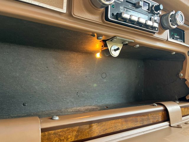 1981 Jeep Wagoneer Classic Old School Limited Waggy 4x4  - 22624587 - 92