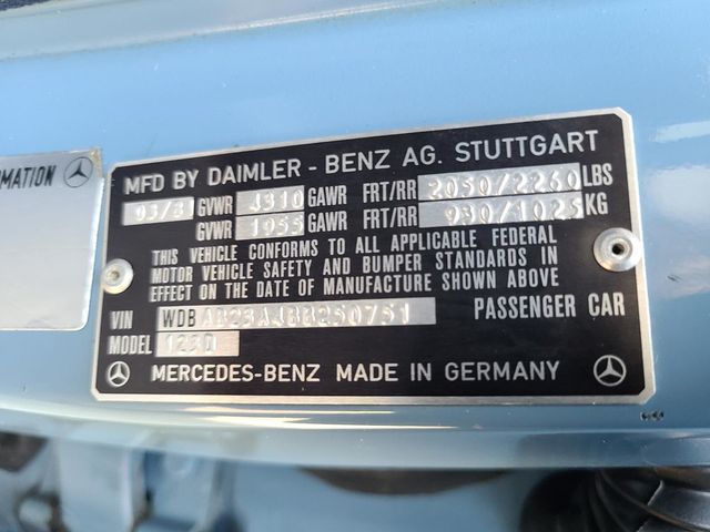 1981 Mercedes-Benz 240 Base Trim - 20226170 - 24