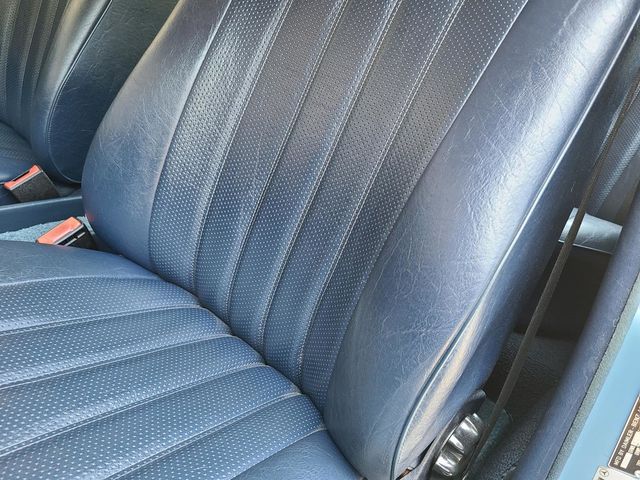 1981 Mercedes-Benz 240 Base Trim - 20226170 - 31