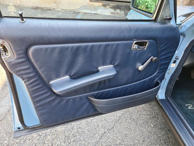1981 Mercedes-Benz 240 Base Trim - 20226170 - 32