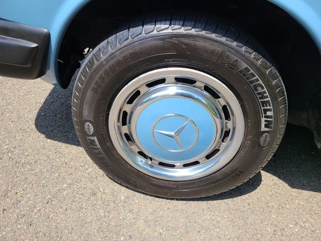 1981 Mercedes-Benz 240 Base Trim - 20226170 - 53