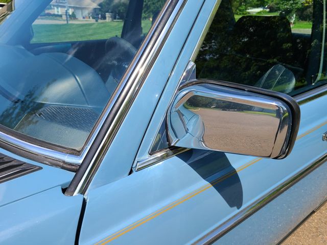 1981 Mercedes-Benz 240 Base Trim - 20226170 - 55