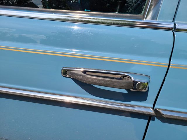 1981 Mercedes-Benz 240 Base Trim - 20226170 - 58