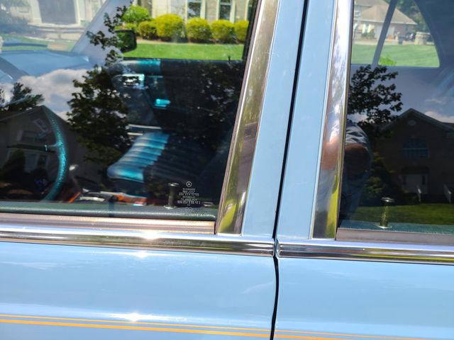 1981 Mercedes-Benz 240 Base Trim - 20226170 - 59