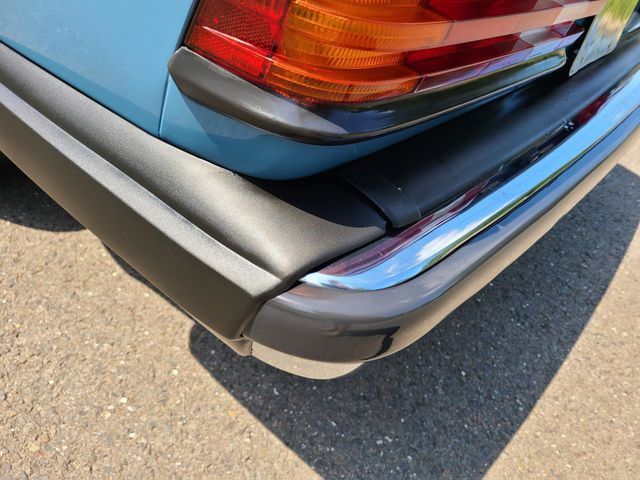1981 Mercedes-Benz 240 Base Trim - 20226170 - 68