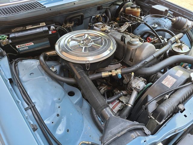 1981 Mercedes-Benz 240 Base Trim - 20226170 - 90