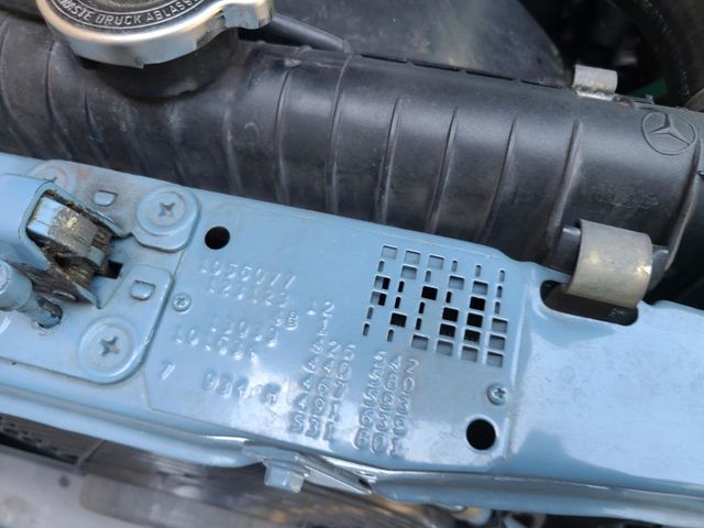 1981 Mercedes-Benz 240 Base Trim - 20226170 - 93
