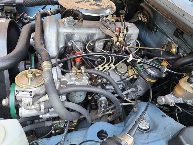 1981 Mercedes-Benz 240 Base Trim - 20226170 - 94